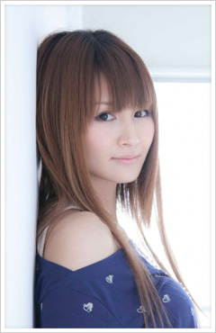 小林ゆうさん